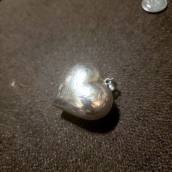 VTG Sterling Silver Puffy Heart Locket Pendant Etched handcrafted 925 locket y2k - Picture 14 of 16